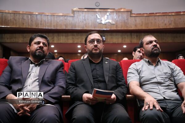 دورهمی فعالان حوزه کودک و نوجوان
