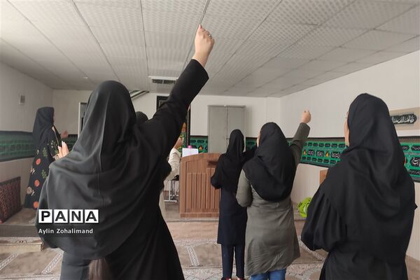 جلسه آماده‌سازی دختران عضو سازمان دانش‌آموزی  رباط کریم برای اعزام به اردوی یاور‌مربیان شهرستان‌های تهران