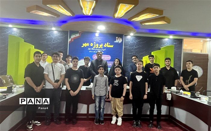 شورای دانش‌آموزی زمینه حضور فعال دانش‌آموزان در فرایند تصمیم‌گیری را فراهم می‌کند