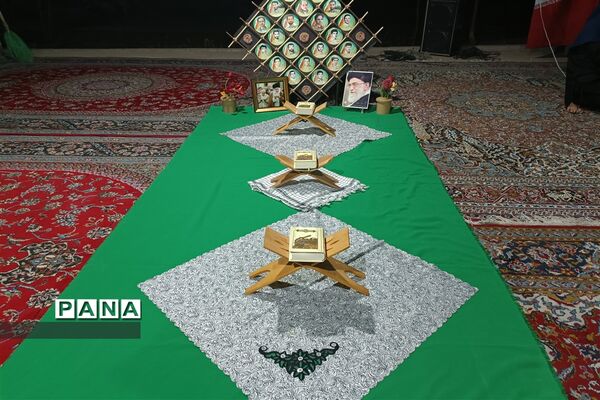 محفل انس با قرآن در شب دوم سفر تربیتی یاو‌رمربیان پیشتاز شهرستان قدس