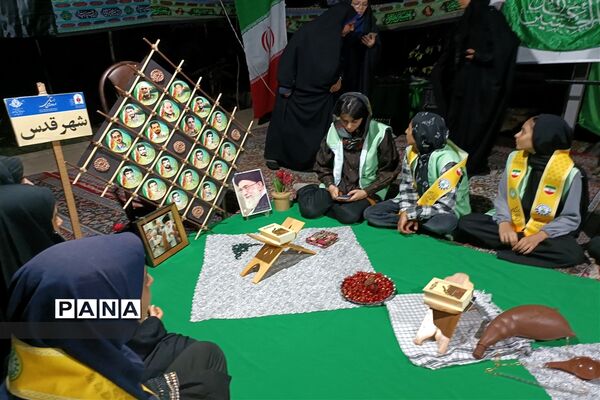 محفل انس با قرآن در شب دوم سفر تربیتی یاو‌رمربیان پیشتاز شهرستان قدس