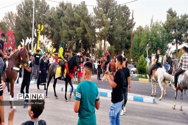 جلوه های عزاداری قشرهای مختلف مردم در مصیبت آل الله-2