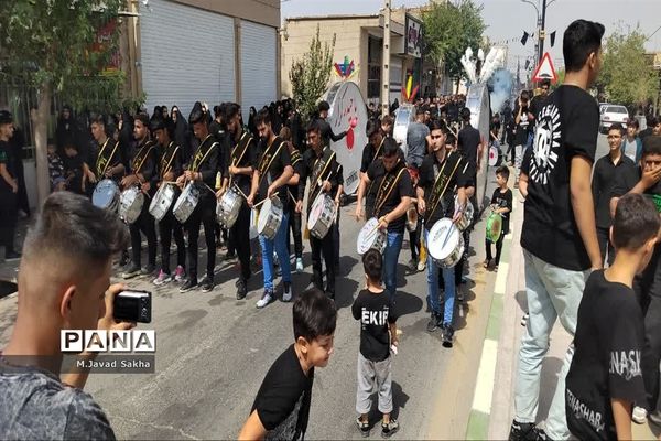 جلوه های عزاداری قشرهای مختلف مردم در مصیبت آل الله-2