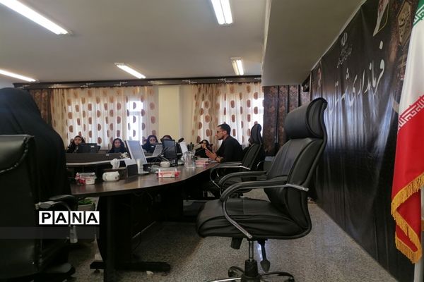 برگزاری جلسه تئوری روایتگران محله و روستا در دهاقان