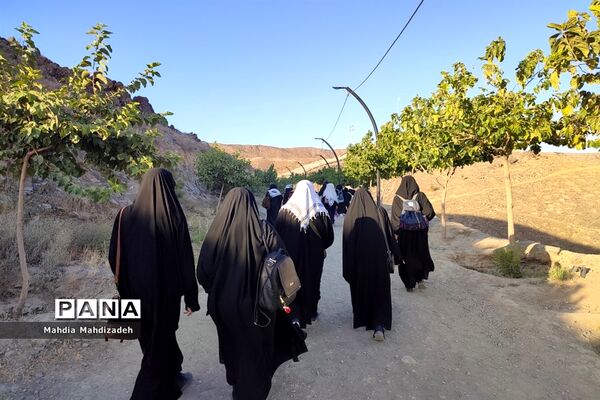 اجرای برنامه کوهپیمایی ویژه بسیجیان دختر مشهدی