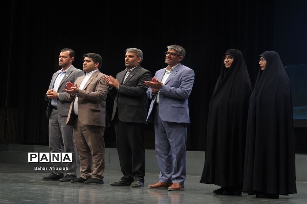 همایش استقبال از نو‌معلمان آموزش و پرورش شهرستان‌های استان تهران