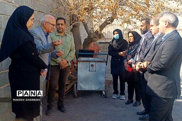 بازدید رئیس مرکز بهداشت شرق تهران از مدرسه شهید الهیار