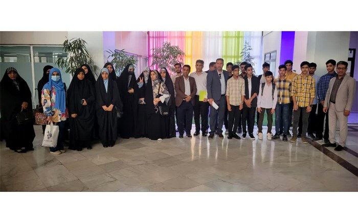 اعضای تشکل‌های دانش‌آموزی هرمزگان به دیدار رهبر انقلاب می‌روند