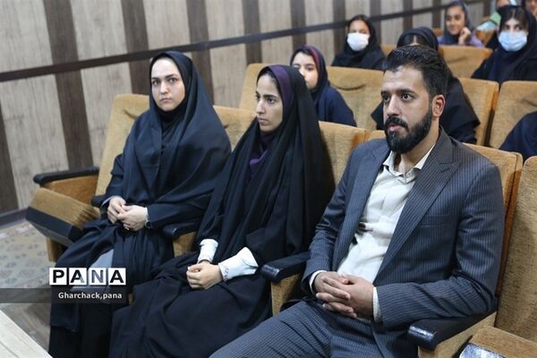 کارگاه توانمندسازی دانش‌آموزان جدیدالورود در شهرستان‌قرچک