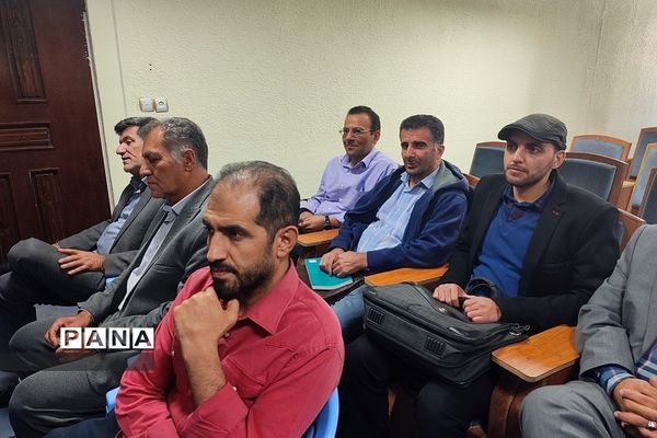 تشکیل هیات اندیشه‌ورز بسیج فرهنگیان هنرستان و دبیرستان دوره دوم سما رودهن پیرامون برگزاری نماز