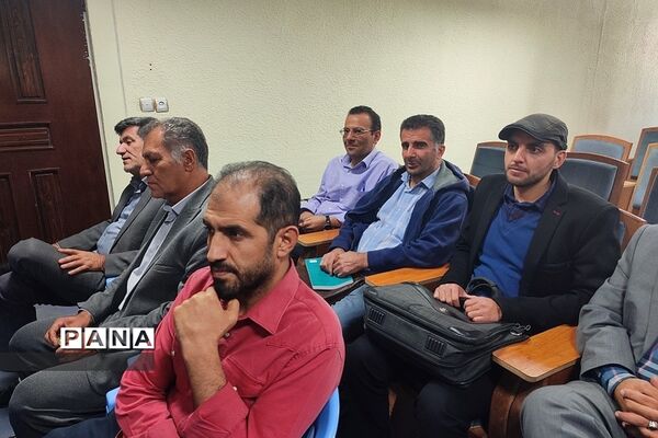 تشکیل هیات اندیشه‌ورز بسیج فرهنگیان هنرستان و دبیرستان دوره دوم سما رودهن پیرامون برگزاری نماز