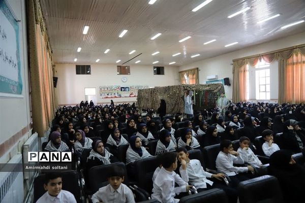 مراسم یادواره شهدا در مدرسه دخترانه شاهد نورالزهرا اداره آموزش و پرورش ناحیه سه تبریز