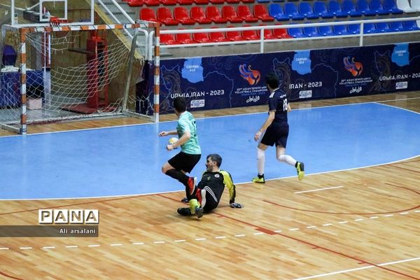 دیدار تیم‌های خبرنگاران و هنرمندان آذربایجان غربی