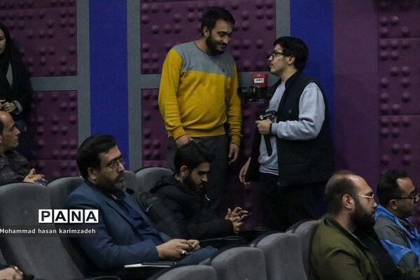 سفیران حقیقت