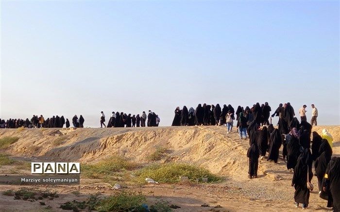 دانش‌آموزان برای سربلندی کشورمان تلاش کنند