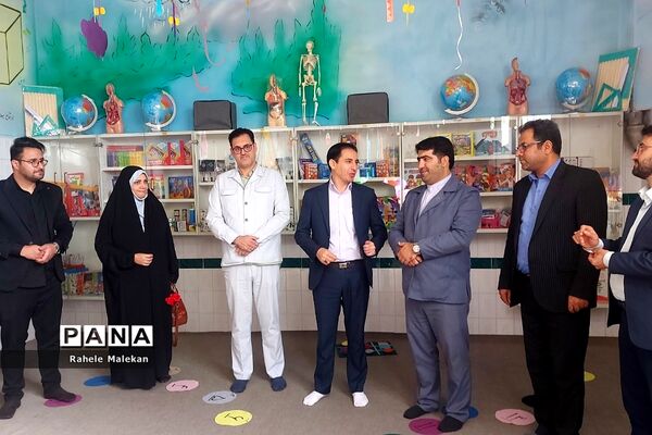 آیین افتتاحیه اتاق بازی و یادگیری در دبستان سعدی در صباشهر شهریار