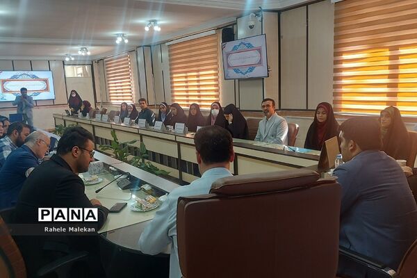 جلسه راهبران آموزشی و مدرسان طرح شهید همت در شهریار
