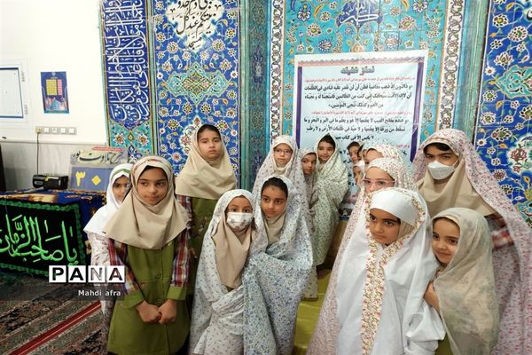 آشنایی دانش‌آموزان دبستان شاهد حریت بهبهان با آداب حضور در مسجد