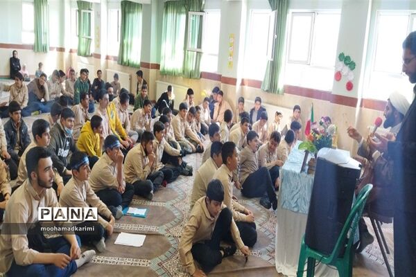 برگزاری رزمایش پدافند غیرعامل و مدیریت بحران در مدارس شهرستان فیروزکوه