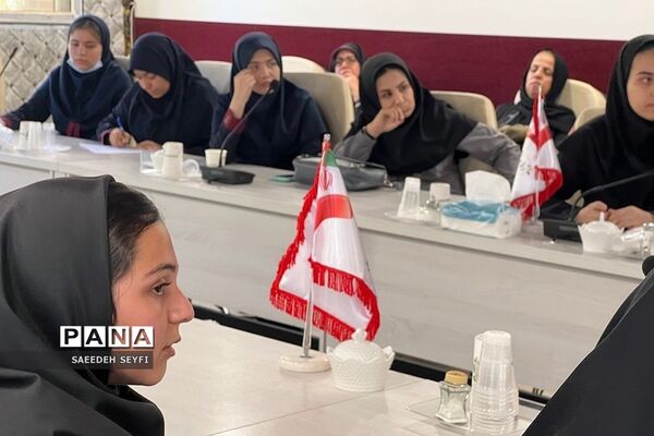 کارگاه آموزشی حقوق ویژه دانش‌آموزان مقطع متوسطه کهریزک