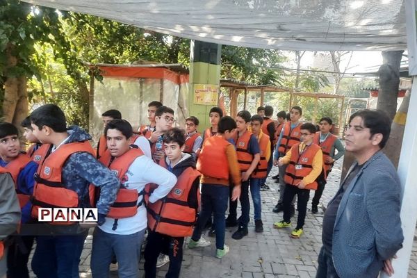 اردوی دانش‌آموزی در فرهنگ‌ سرای ولا ناحیه دو ری