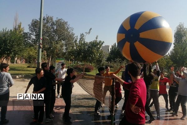 اردوی دانش‌آموزی در فرهنگ‌ سرای ولا ناحیه دو ری