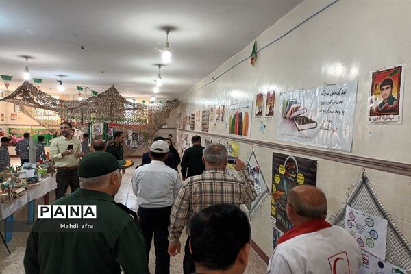 نمایشگاه پدافند غیر عامل در دبیرستان شاهد امام جواد ( ع)‌‌‌ بهبهان