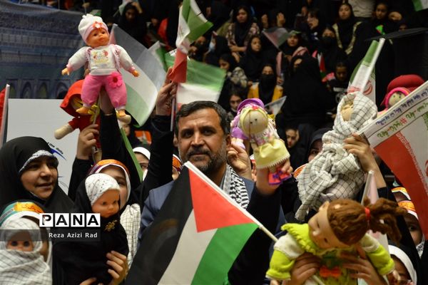 همایش ۱۰ هزار نفری نسل طوفان