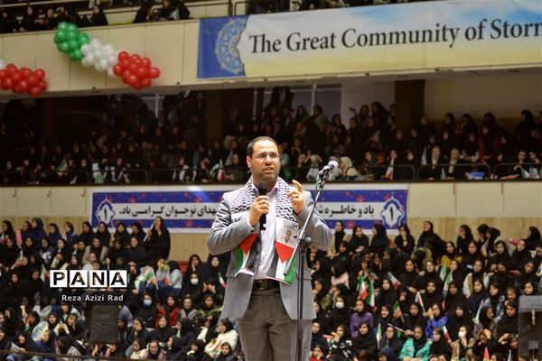 همایش ۱۰ هزار نفری نسل طوفان