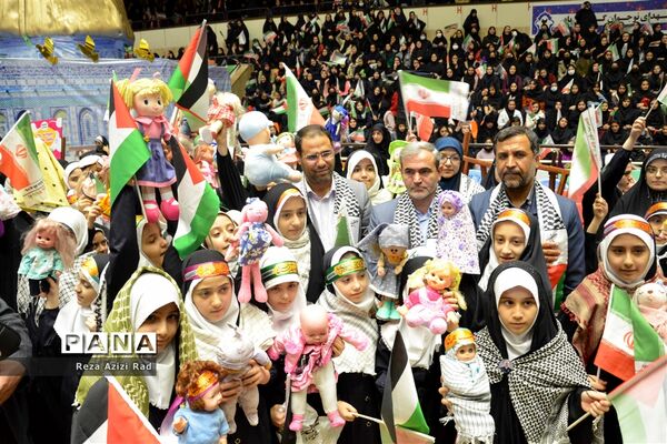 همایش ۱۰ هزار نفری نسل طوفان