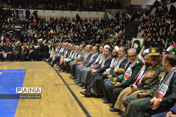 همایش ۱۰ هزار نفری نسل طوفان