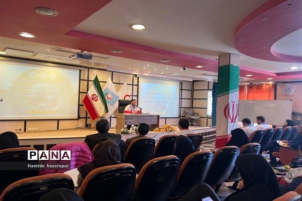 کارگاه آموزشی و توجیهی مدیران مدارس متوسطه یک شهرستان بجنورد