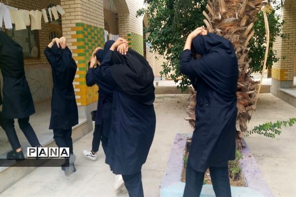 نواخته شدن زنگ پدافند غیرعامل در مدارس پارسیان