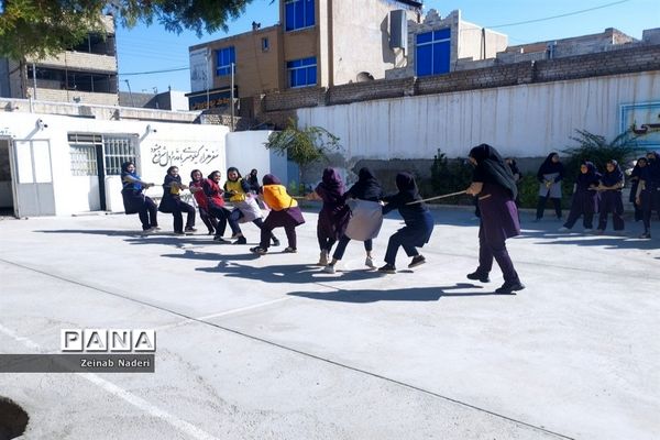 برگزاری المپیاد ورزشی در دبیرستان دخترانه رفعت