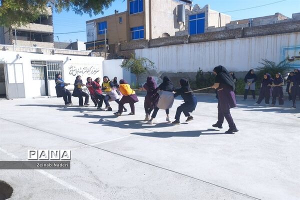 برگزاری المپیاد ورزشی در دبیرستان دخترانه رفعت