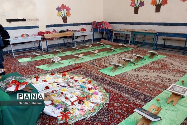 برگزاری جشن قرآن در دبستان شهید نجفی فدافن در کاشمر