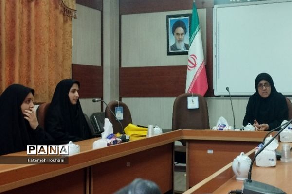 برگزاری جلسه هماهنگی نمایشگاه سفر به دنیای ناشناخته در خلیل آباد