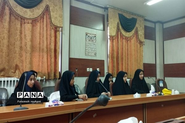 برگزاری جلسه هماهنگی نمایشگاه سفر به دنیای ناشناخته در خلیل آباد