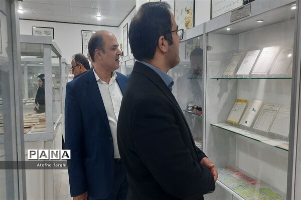 بازدید مدیرکل صدا و سیمای یزد از موزه فرهنگ هنر شهرستان بافق
