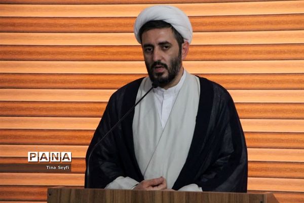 دیدار نمایندگان تشکل‌های دانش‌آموزی شهرستان سمنان با نماینده ولی فقیه در استان
