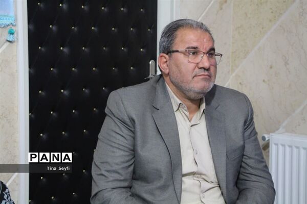 دیدار نمایندگان تشکل‌های دانش‌آموزی شهرستان سمنان با نماینده ولی فقیه در استان