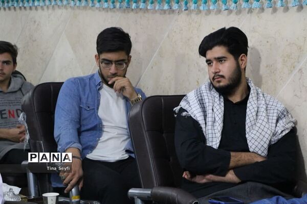 دیدار نمایندگان تشکل‌های دانش‌آموزی شهرستان سمنان با نماینده ولی فقیه در استان