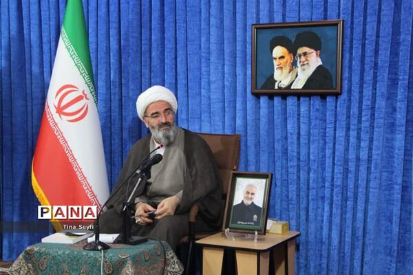 دیدار نمایندگان تشکل‌های دانش‌آموزی شهرستان سمنان با نماینده ولی فقیه در استان