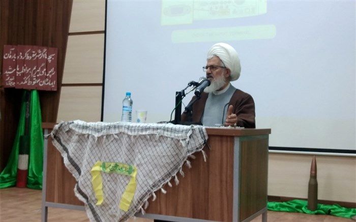 عقب‌نشینی در برابر دشمن هزینه‌ای سنگین‌تر از مقاومت دارد