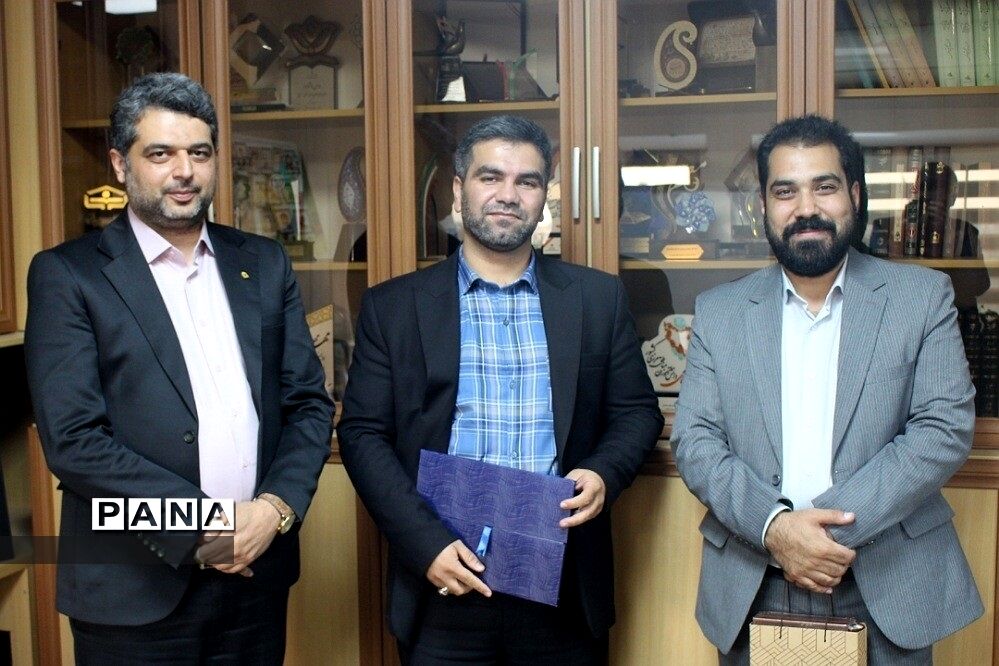 آیین تکریم و معارفه مدیر سازمان دانش‌آموزی شهرستان‌های استان تهران