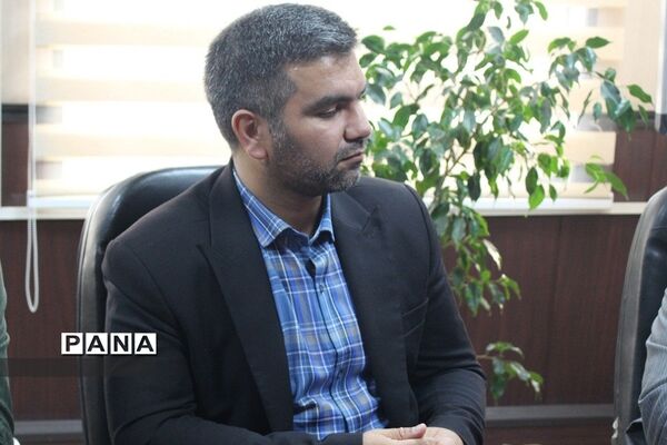 آیین تکریم و معارفه مدیر سازمان دانش‌آموزی شهرستان‌های استان تهران