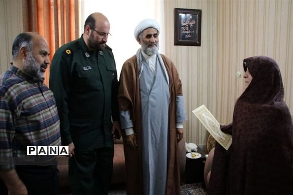 دیدار با خانواده‌‌ی شهدای دانش‌آموز در قرچک