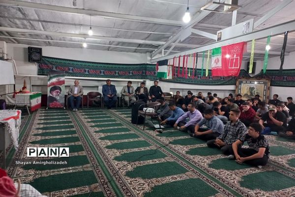 مراسم یادبود شهید حسین فهمیده در هنرستان امیرکبیر قرچک