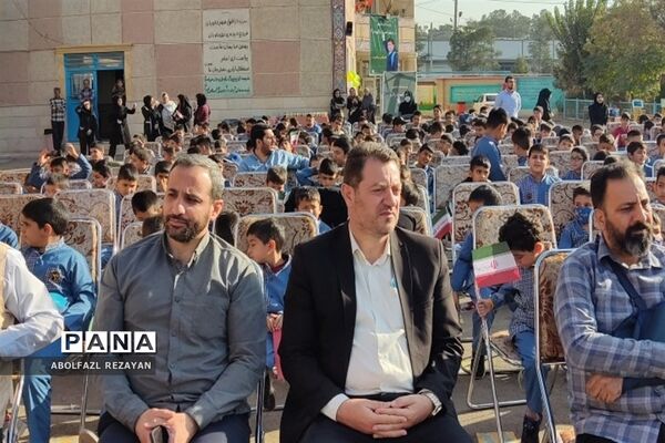 برگزاری جشنواره سراسری زنگ  آب در دبستان شهید سلیمی جهرمی کهریزک