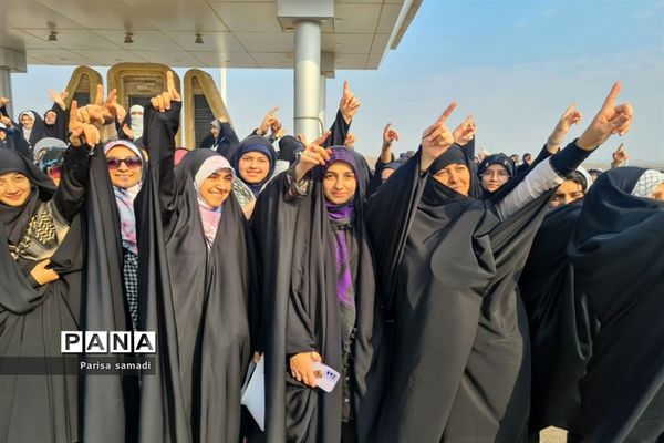 حال و هوای سفیران نور منطقه ۱۳ در راهیان نور جنوب